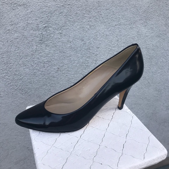 Caressa Patent Leather Black Pumps - Size 7.5 - Picture 4 of 7